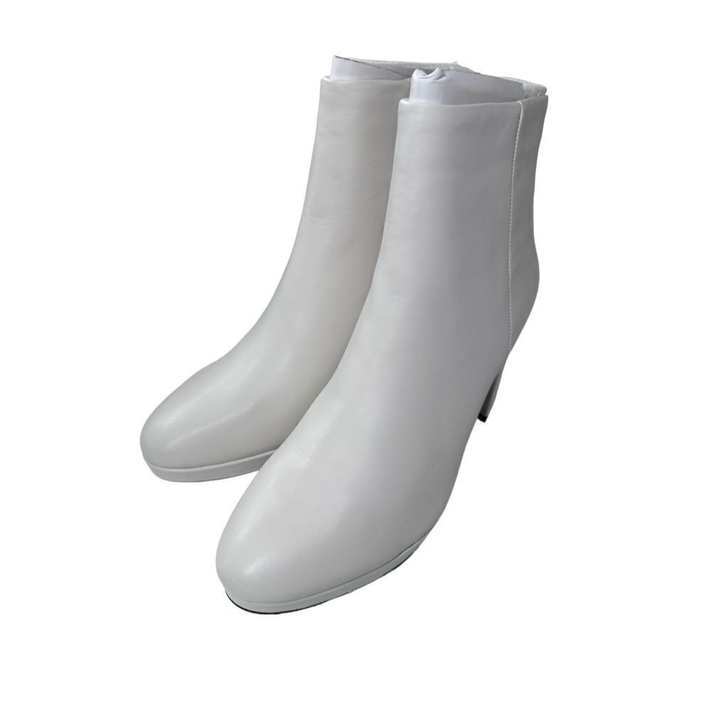 Calvin Klein Uda Boots Ivory Womens Size 9.5 New in Box - Picture 4 of 7